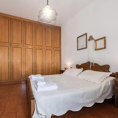 Stemma Ialisos Villa *
